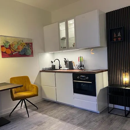 Apartment Laluna Modernes Wohnstudio Mit Balkon Im Herzen Von